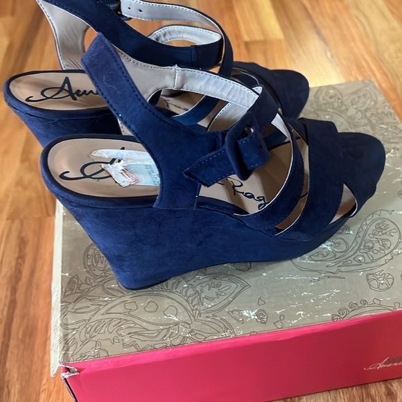 American Rag Co Wedge RacheyNvy - Picture 6 of 7